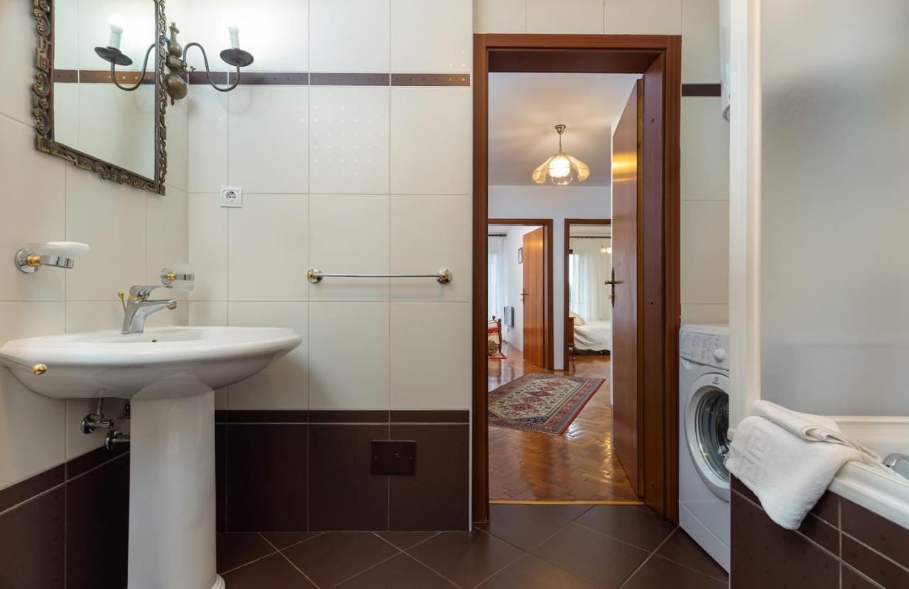 Holiday Apartment Suzana 로비니 외부 사진