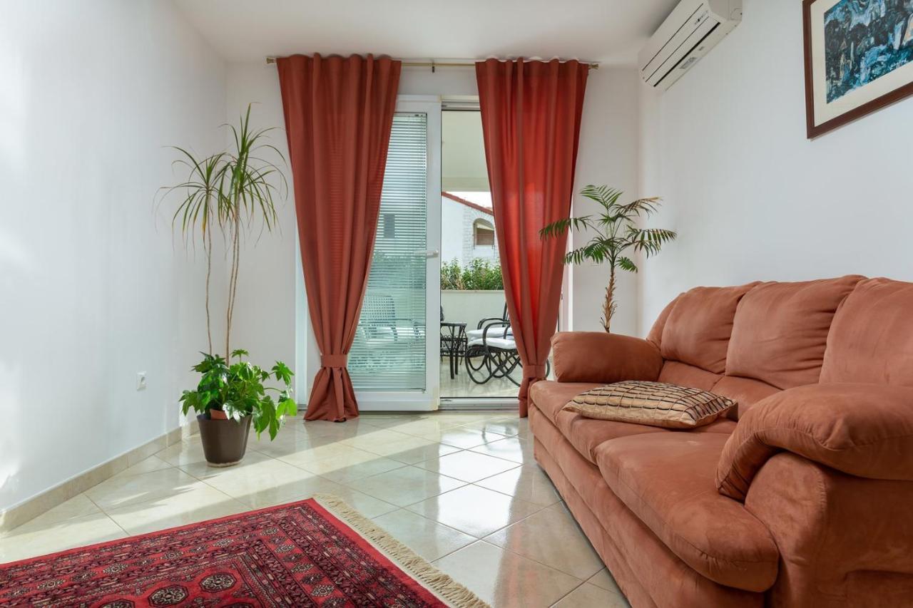 Holiday Apartment Suzana 로비니 외부 사진