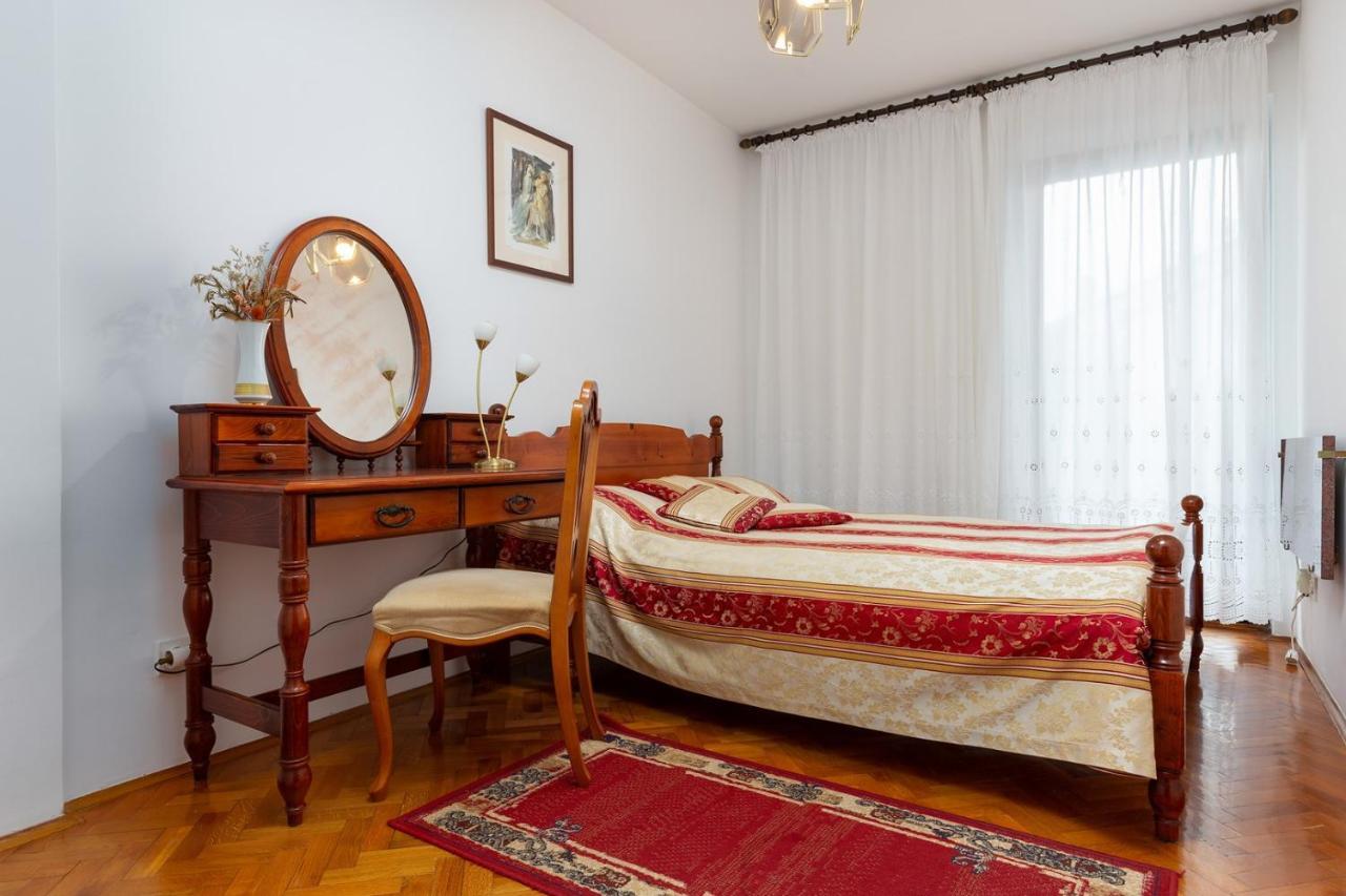 Holiday Apartment Suzana 로비니 외부 사진